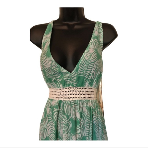 Green white floral open back halter beach cover up crochet maxi dress size small - Picture 13 of 16